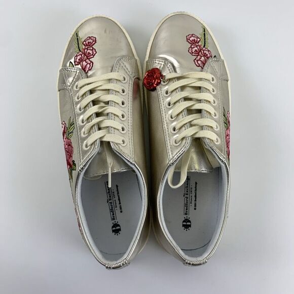 The Bedford Exchange Rose In Bloom Embroidered Faux Leather Sneakers Womens 10 - Picture 7 of 13